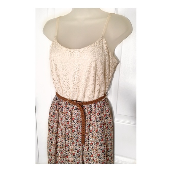 AUW Floral Maxi Dress - Picture 3 of 5